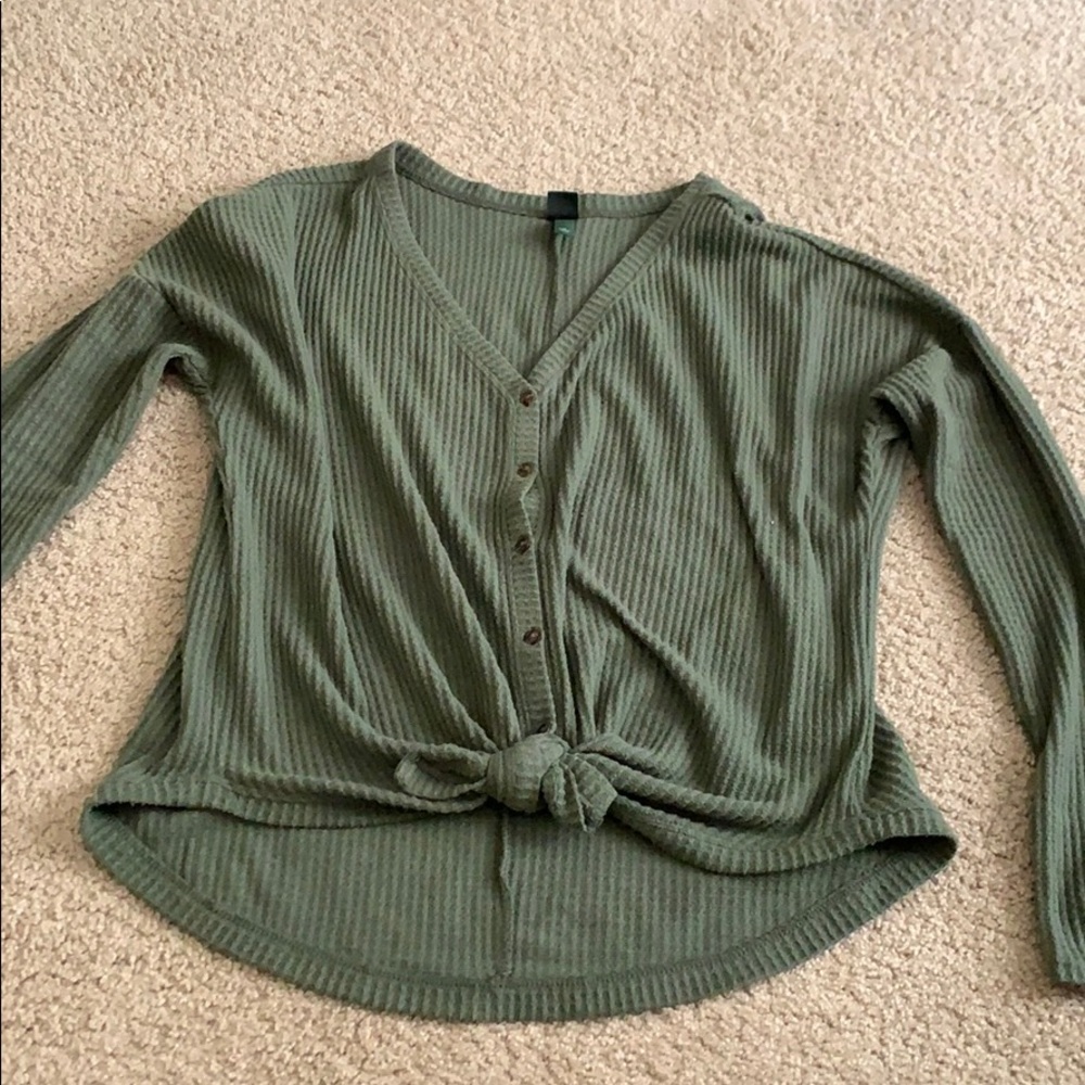Green high low long sleeve